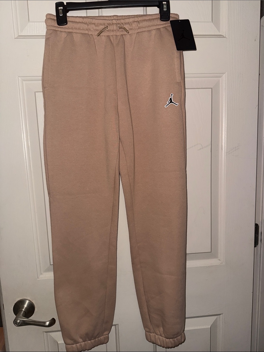 Jordan Kids Large NWT Beige Sweatpants with Jumpman Logo